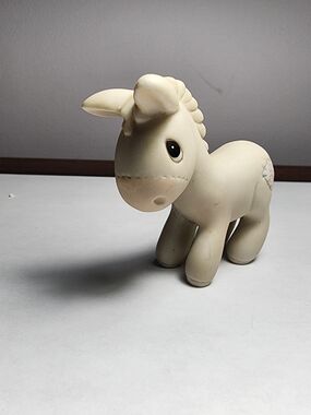 Precious Moments Mini Nativity Figurine 🫏